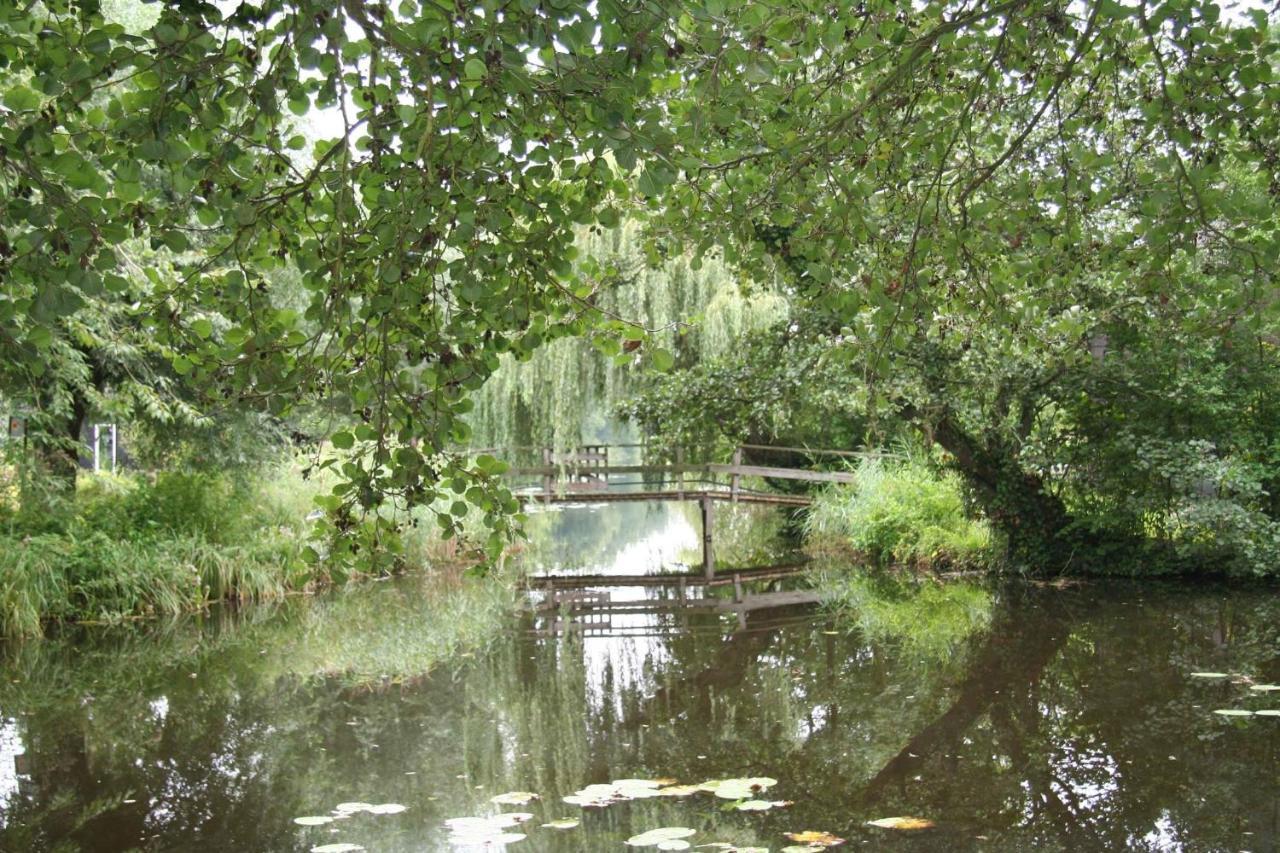 C'Est La Vie Houseboat Otel Nederhorst den Berg Dış mekan fotoğraf